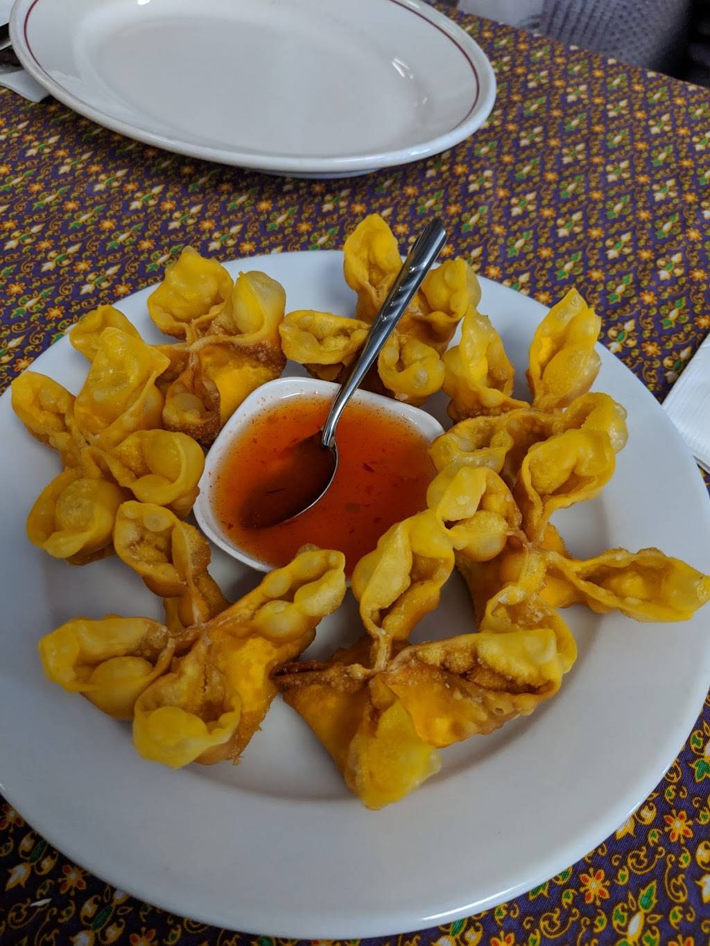 Divine Thai | restaurant | 123 Church St, Whitinsville, MA 01588, USA | 5082344500 OR +1 508-234-4500