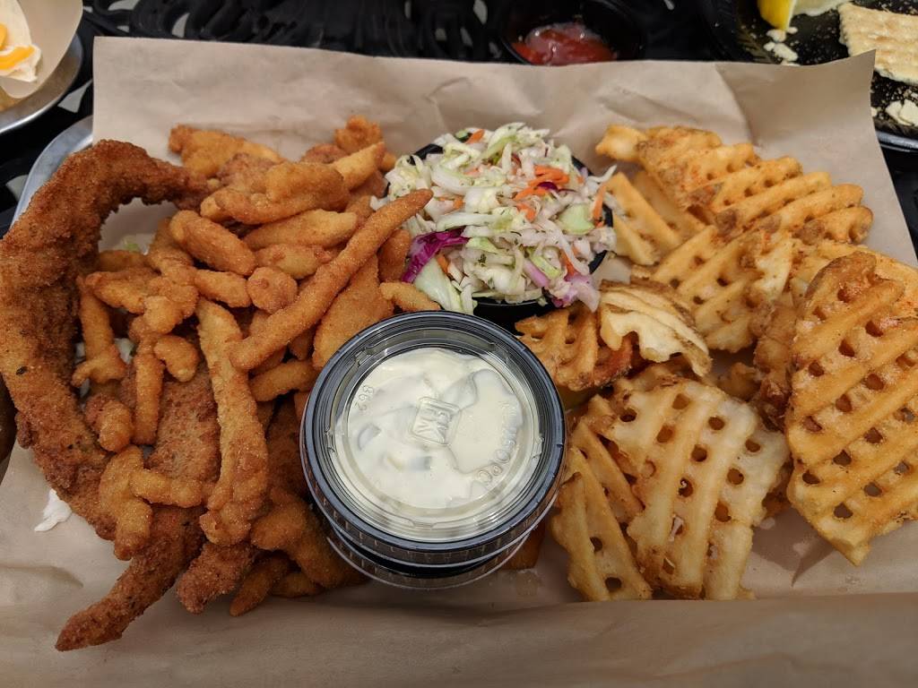 The Tin Fish | restaurant | 707 State St, Newburgh, IN 47630, USA | 8124907000 OR +1 812-490-7000