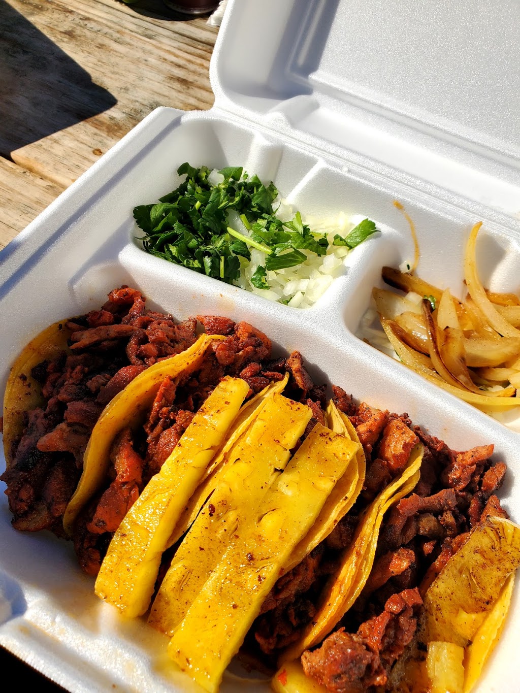 Mister Diablo Taco Truck | restaurant | 2202 Broadway, San Antonio, TX 78215, USA | 2104496502 OR +1 210-449-6502