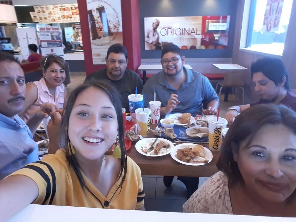 KFC | restaurant | 360 W Mariposa Rd, Nogales, AZ 85621, USA | 5202810741 OR +1 520-281-0741