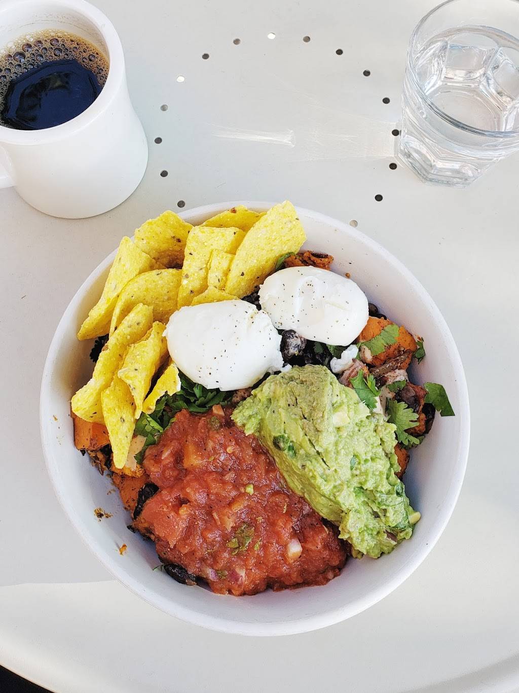 Tao Organic Cafe + Herbery | restaurant | 2200 Hennepin Ave, Minneapolis, MN 55405, USA | 6123774630 OR +1 612-377-4630