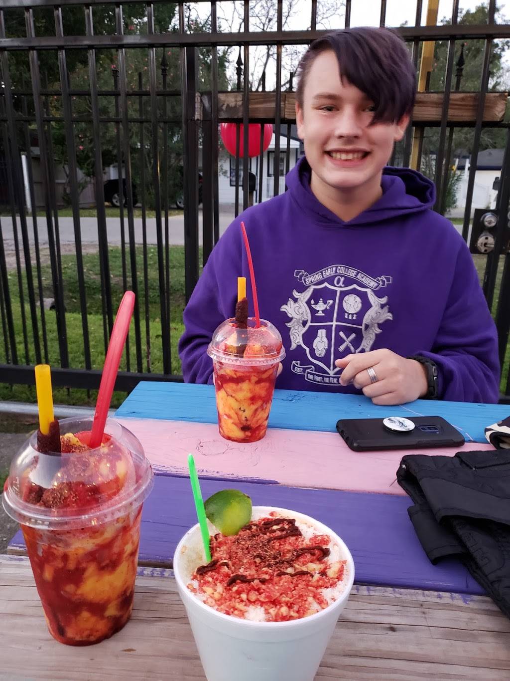 Momos Yukis | restaurant | 3306 Orlando St, Houston, TX 77093, USA | 7133922449 OR +1 713-392-2449