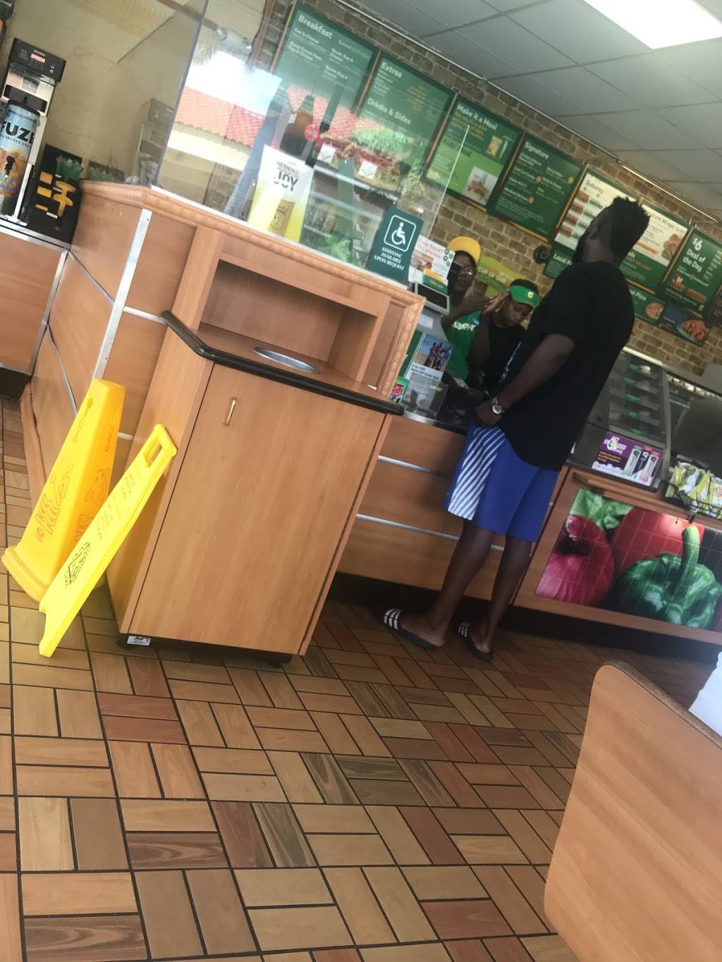 Subway | meal takeaway | 21453 NW 2nd Ave Unit D1, Miami Gardens, FL 33169, USA | 3056523111 OR +1 305-652-3111