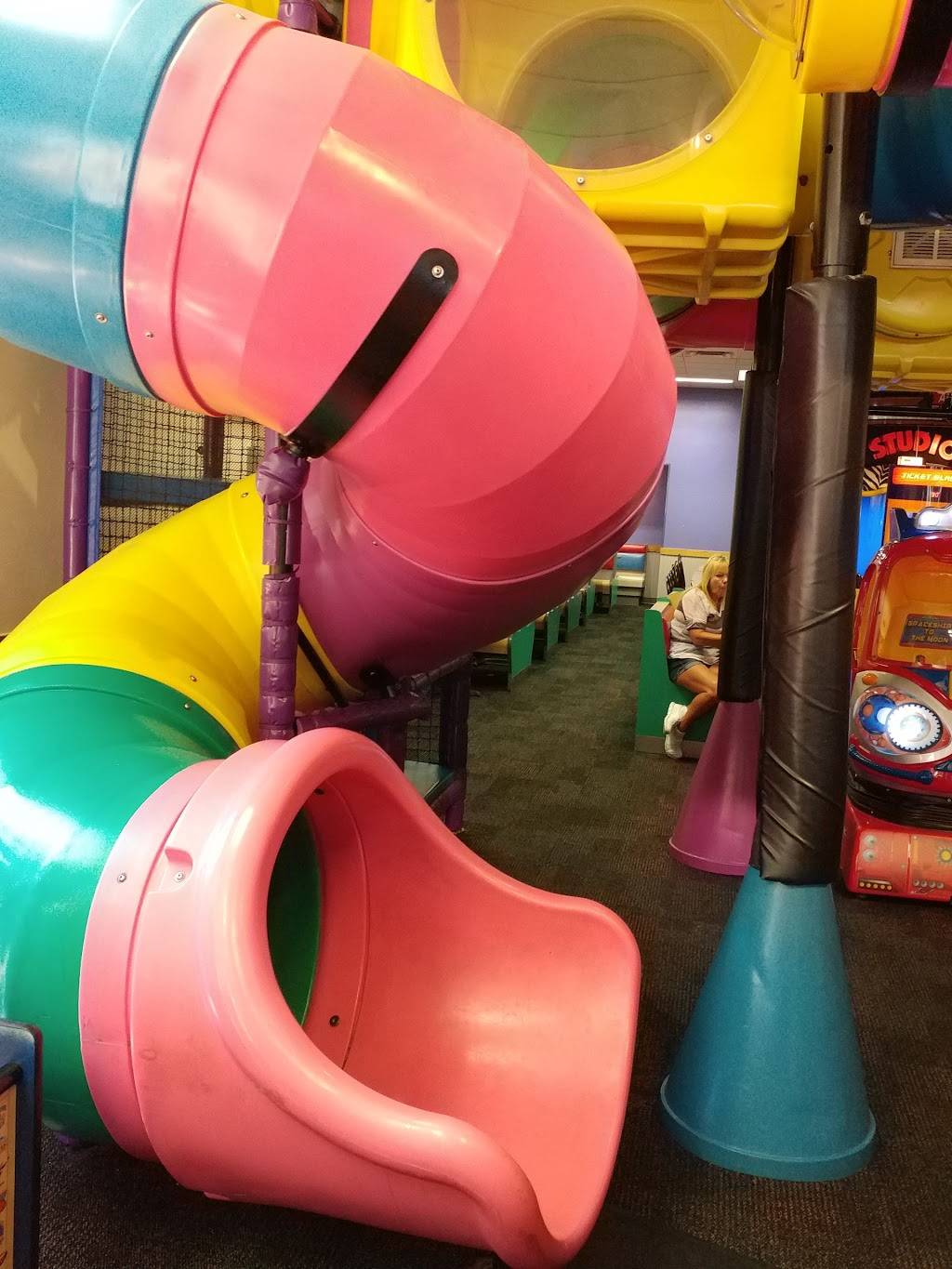 Chuck E. Cheese | restaurant | 2990 Cumberland Pkwy SE, Atlanta, GA 30339, USA | 7704359036 OR +1 770-435-9036