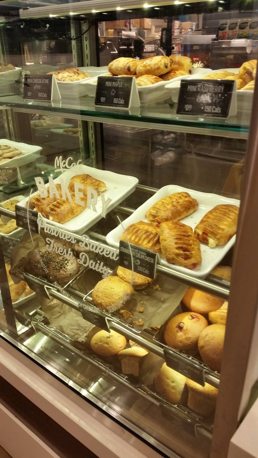 McDonalds | cafe | 235 Castle Oaks Crossing, Brampton, ON L6P 3X3, Canada | 9057949224 OR +1 905-794-9224