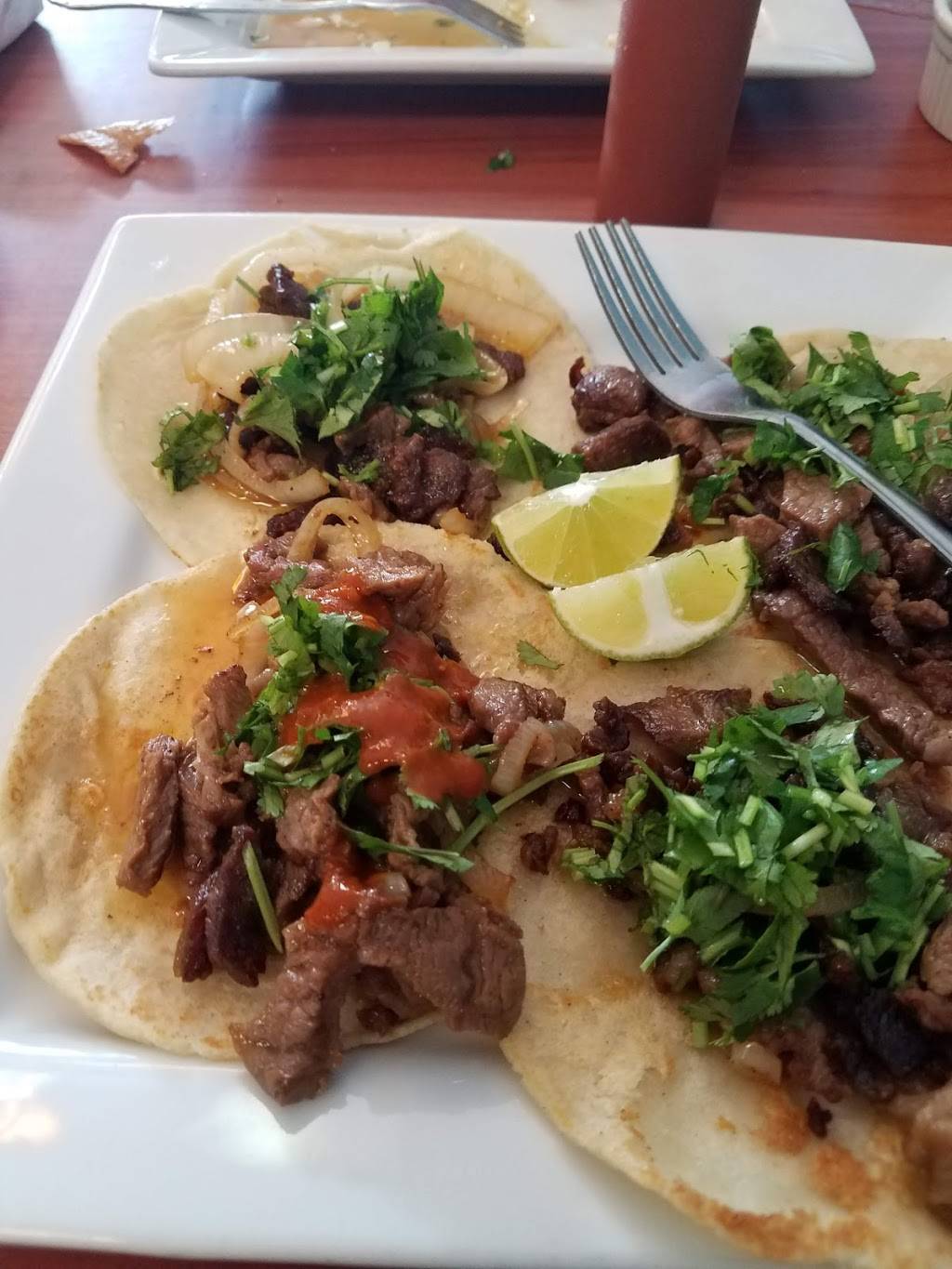 Mariscos La Costena | restaurant | 713 S Orange Blossom Trail, Apopka, FL 32703, USA | 4078805000 OR +1 407-880-5000