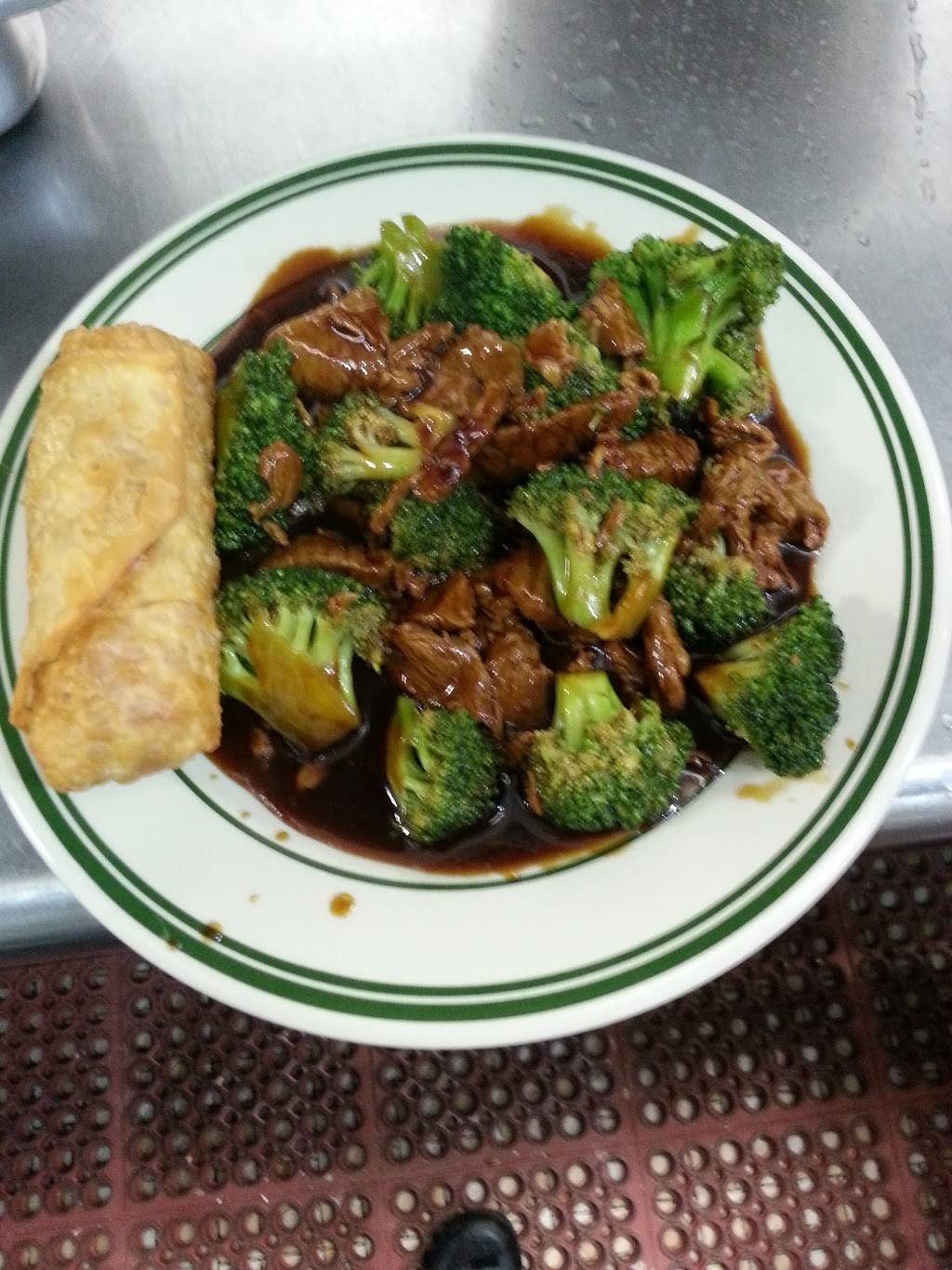Xins Chinese Restaurant & Dragon Lounge | restaurant | 760 Main St, Lewiston, ME 04240, USA | 2077778000 OR +1 207-777-8000