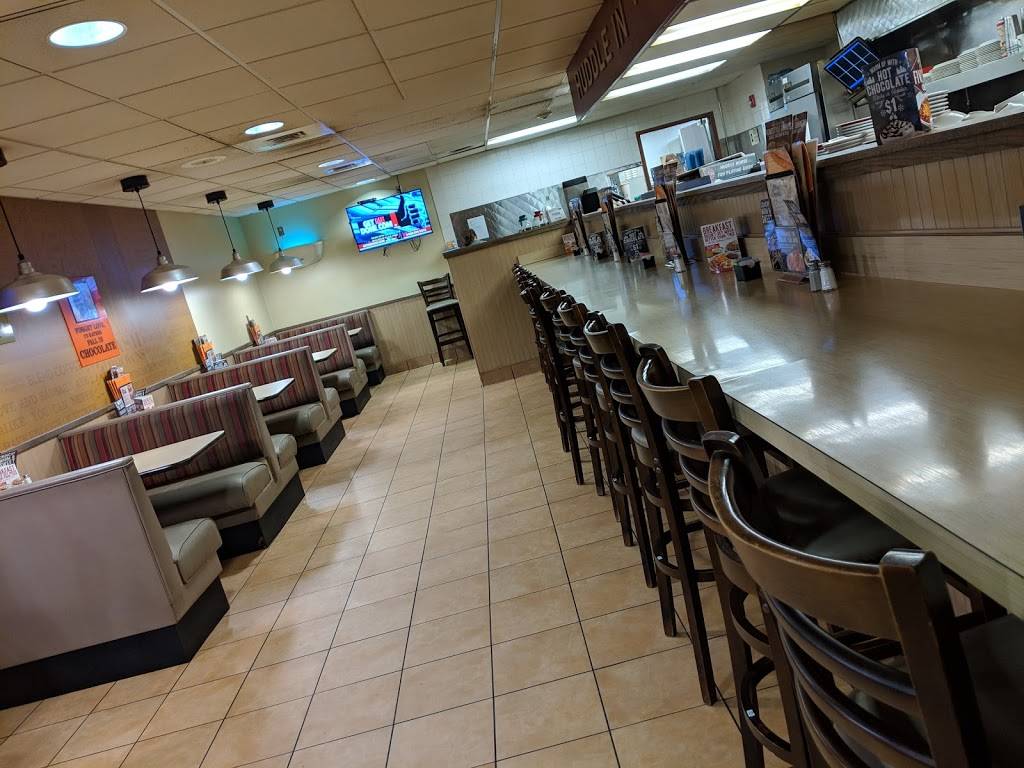 Huddle House (Frystown) | restaurant | 2210 Camp Swatara Rd, Myerstown, PA 17067, USA | 7179334171 OR +1 717-933-4171