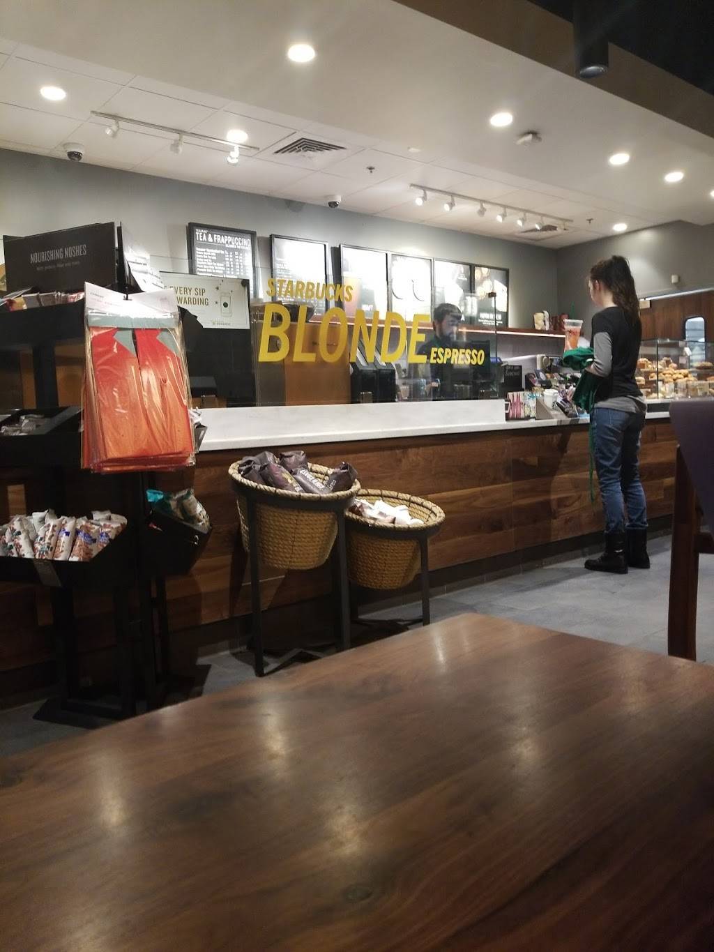 Starbucks | cafe | 42140 Big Bear Blvd #100, Big Bear Lake, CA 92315, USA | 9098663203 OR +1 909-866-3203