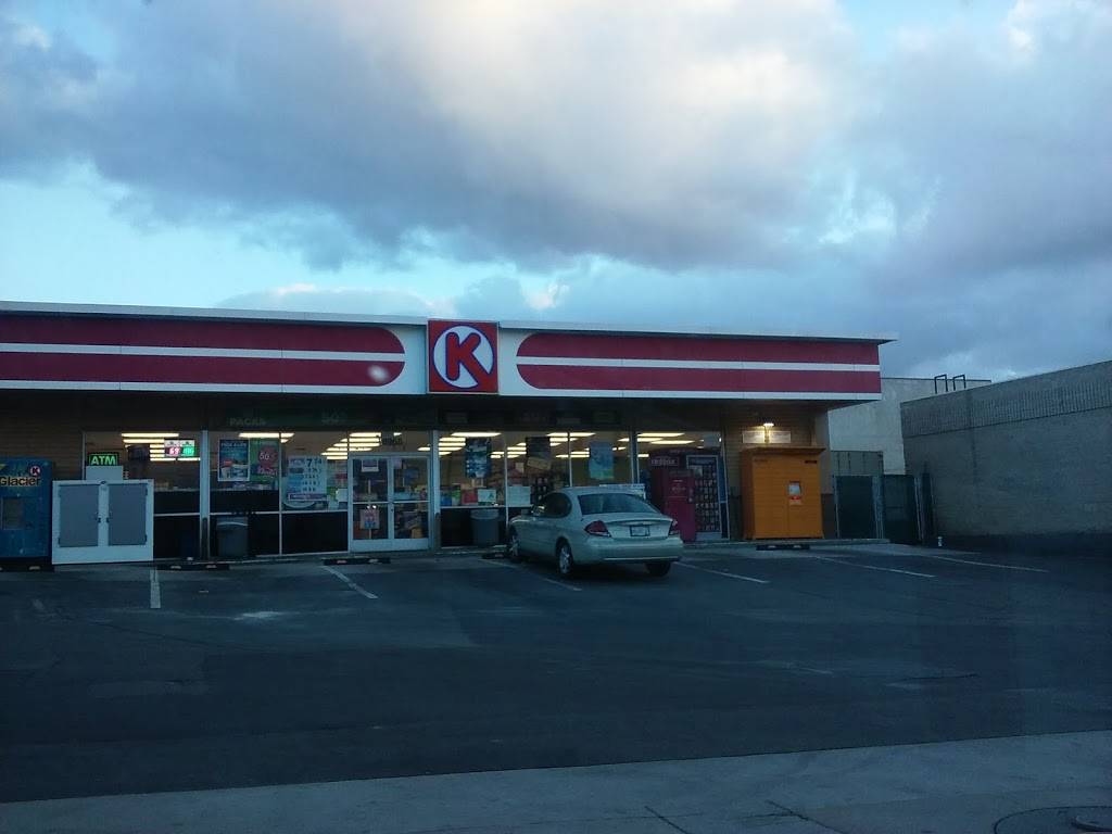 Circle K | meal takeaway | 18965 Van Buren Boulevard, Riverside, CA 92508, USA | 9517805507 OR +1 951-780-5507
