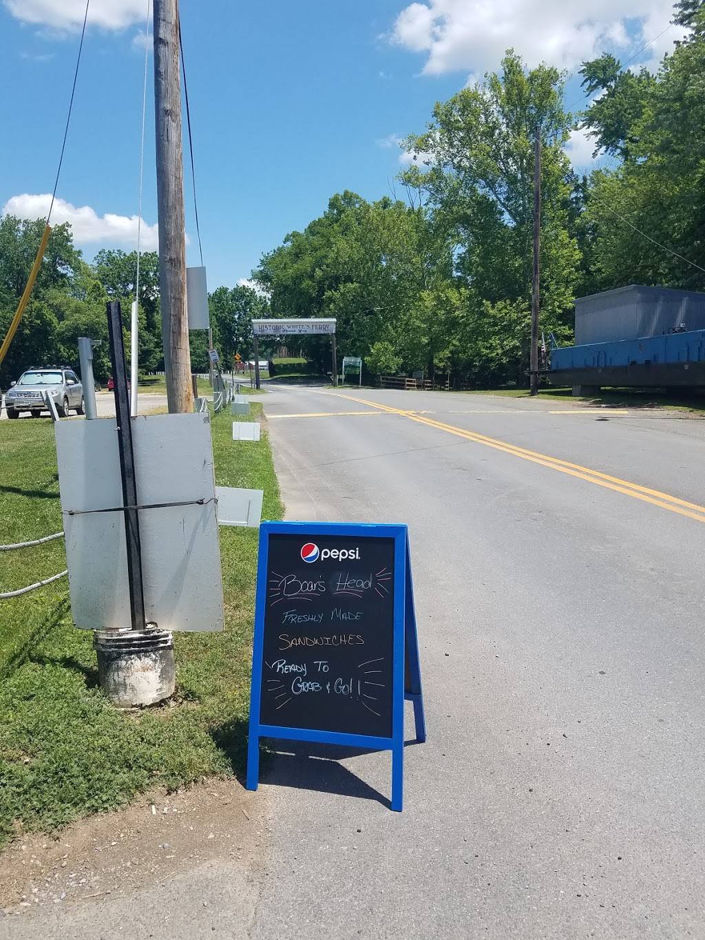 Whites Ferry Store & Grill | restaurant | 24801 Whites Ferry Rd, Dickerson, MD 20842, USA | 3013495200 OR +1 301-349-5200