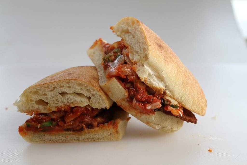 Fabios Pizza | restaurant | 121 Queenston St, St. Catharines, ON L2R 2Z7, Canada | 9056846573 OR +1 905-684-6573