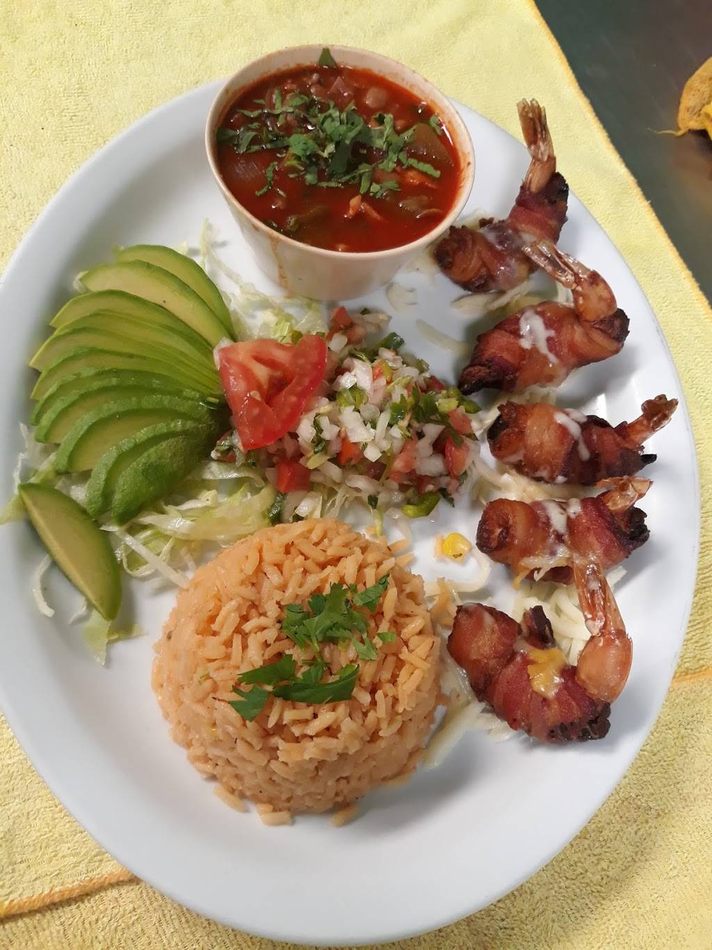 Taqueria el Tapatio | restaurant | 509 N Danville St, Willis, TX 77378, USA | 9368566202 OR +1 936-856-6202