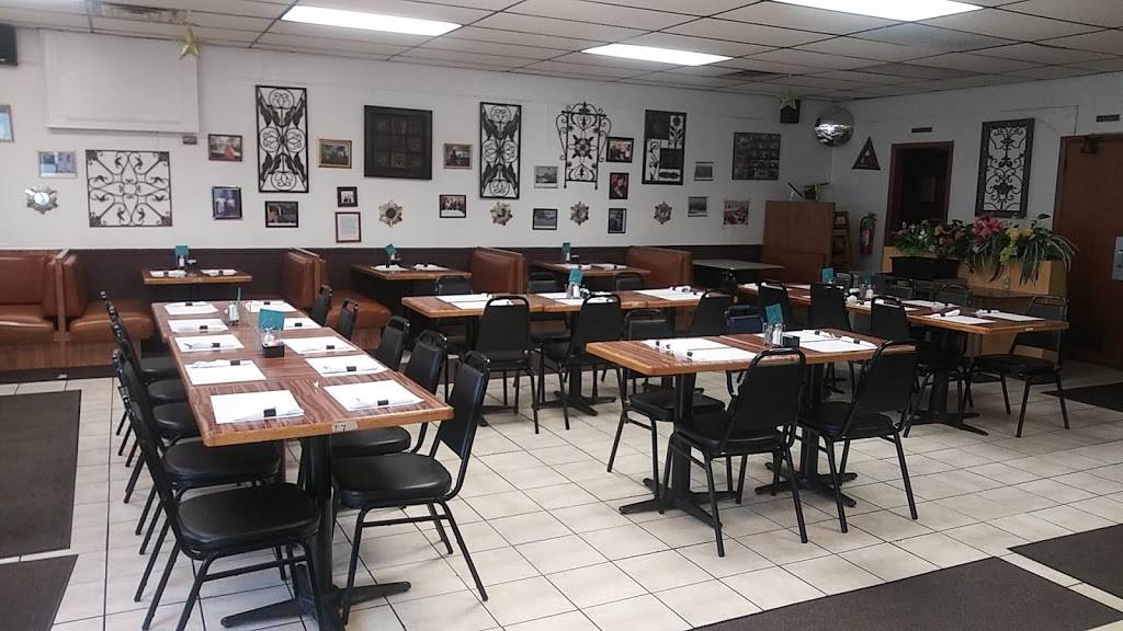 Mama Nana’s Pick-Mar | restaurant | 7276 N Teutonia Ave, Milwaukee, WI 53209, USA | 4143513665 OR +1 414-351-3665