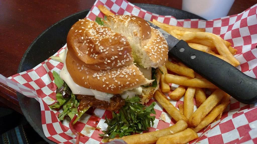 Bun n Barrel | restaurant | 1150 Austin Hwy, San Antonio, TX 78209, USA | 2108282829 OR +1 210-828-2829