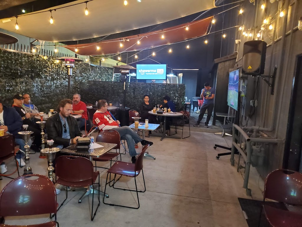 BLUE LOUNGE | cafe | 1551 N Vermont Ave, Los Angeles, CA 90027, USA | 3235777797 OR +1 323-577-7797