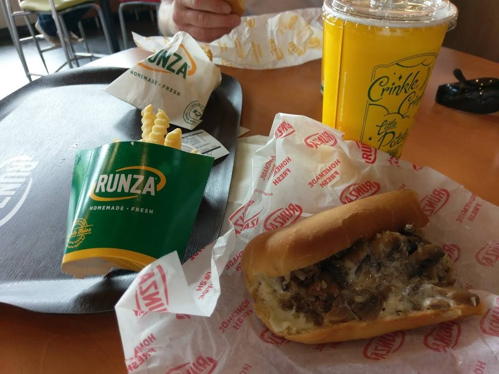 Runza Restaurant | restaurant | 8525 Andermatt Drive (87TH &, NE-2, Lincoln, NE 68526, USA | 4024881533 OR +1 402-488-1533