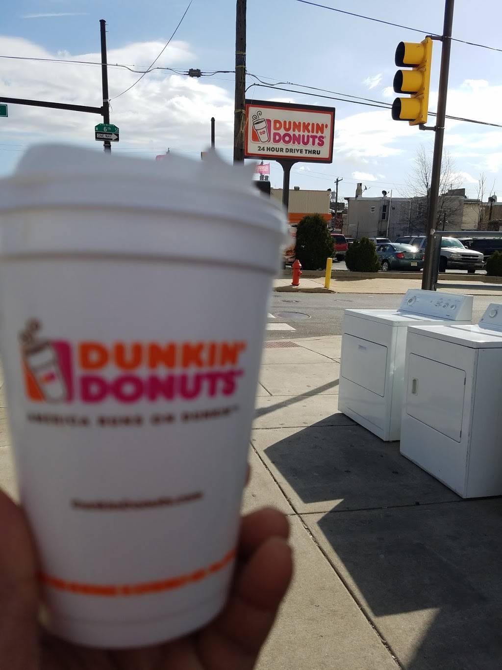 Dunkin | bakery | 532 W Lehigh Ave #46, Philadelphia, PA 19133, USA | 2676214805 OR +1 267-621-4805