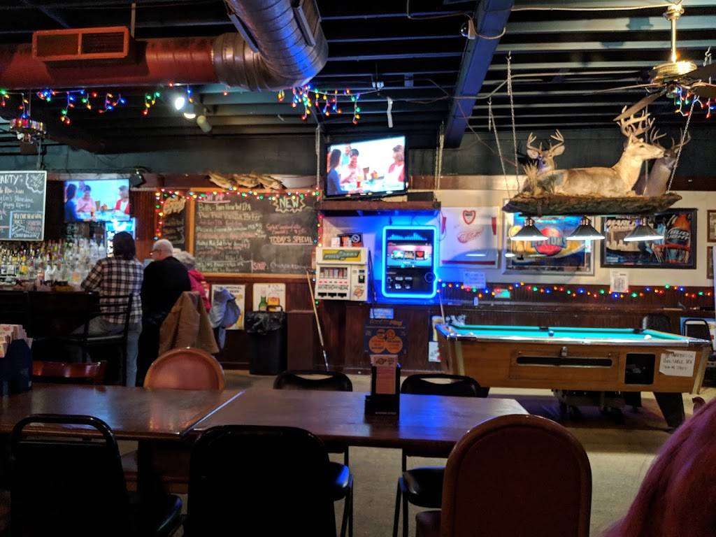 Fenders Bar & Grill | restaurant | 20 Wabash St, Milan, MI 48160, USA | 7344393474 OR +1 734-439-3474