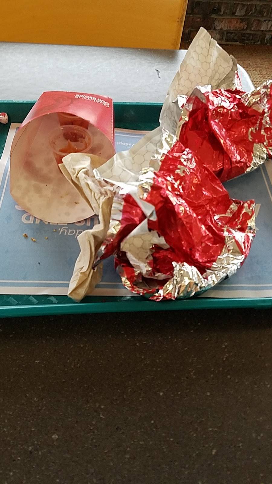 Wendys | restaurant | 821 Real Rd, Bakersfield, CA 93309, USA | 6613256358 OR +1 661-325-6358