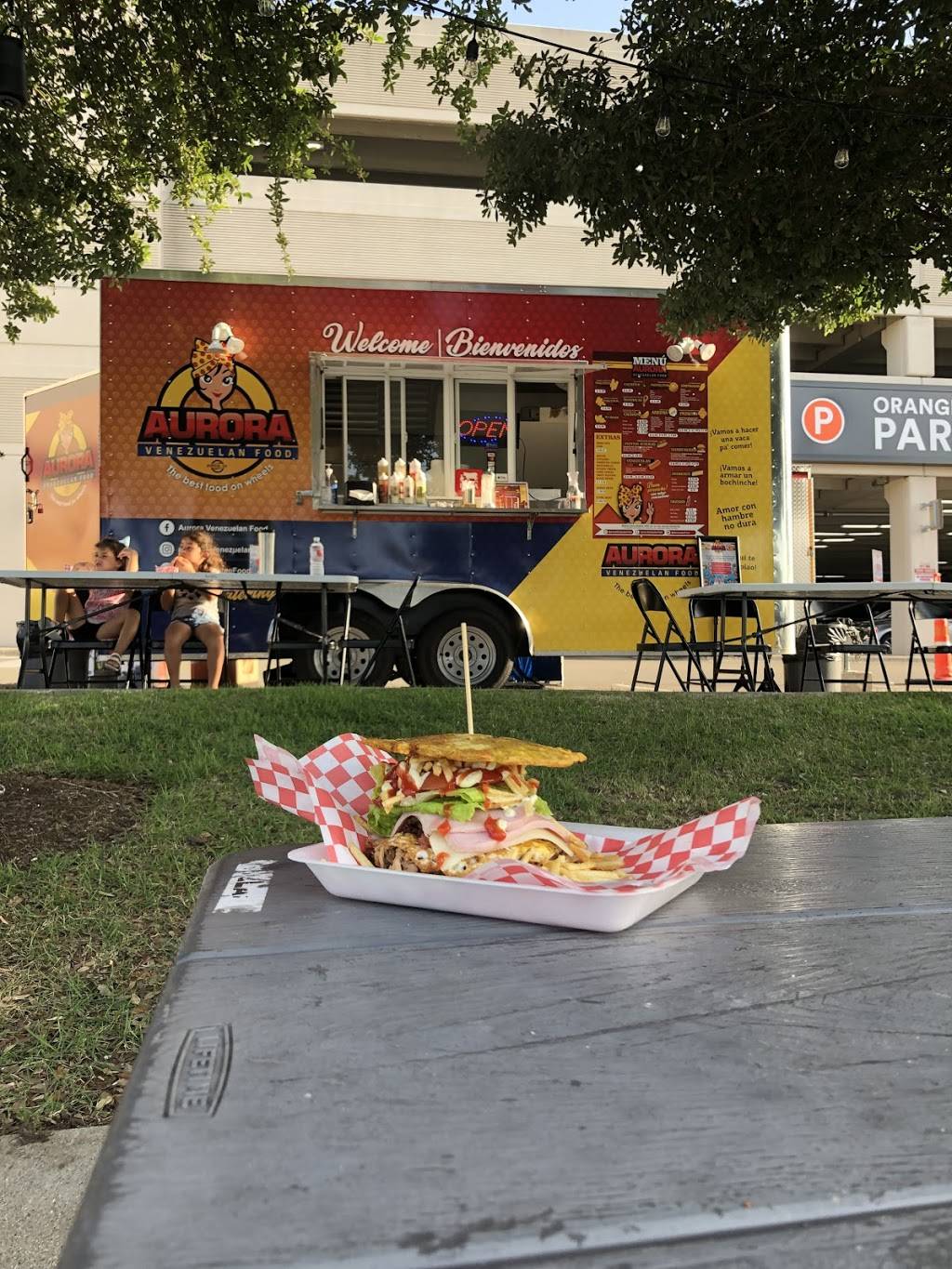 Aurora Venezuelan Food | restaurant | 3225 Amy Donovan Plaza, Austin, TX 78758, USA | 7372286210 OR +1 737-228-6210