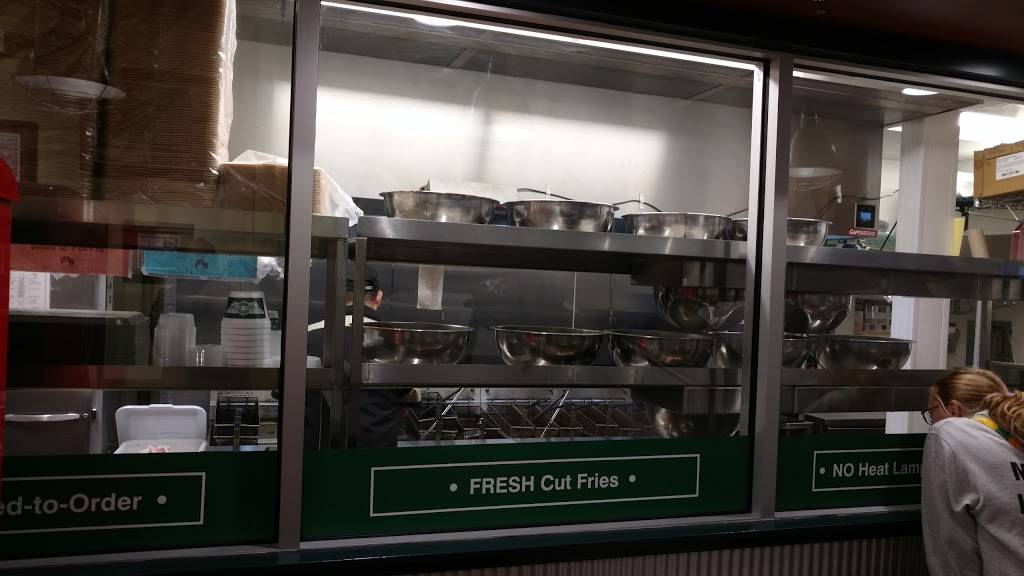 Wingstop | restaurant | 2109 Veterans Pkwy #10, Bloomington, IL 61704, USA | 3098082435 OR +1 309-808-2435