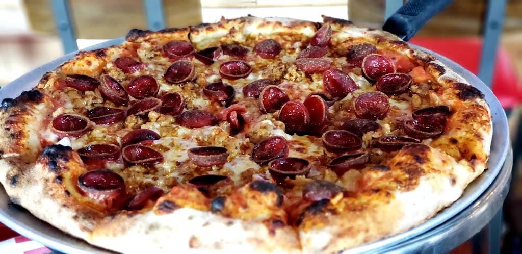 Ferrari Pizza Bar | restaurant | 3240 Chili Ave B-18, Rochester, NY 14624, USA | 5858897081 OR +1 585-889-7081