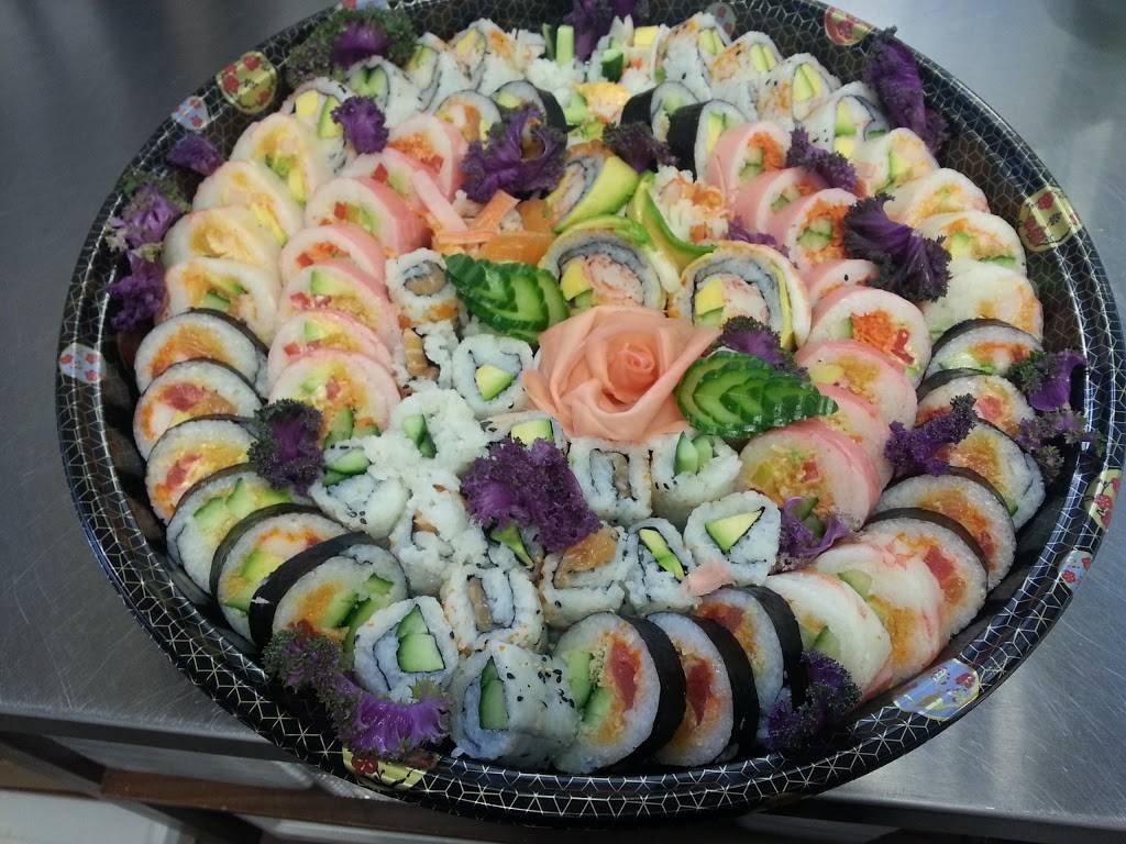 Yokoso Sushi & Fusion | restaurant | 4736 Boulevard Samson, Laval, QC H7W 2H7, Canada | 4509348125 OR +1 450-934-8125