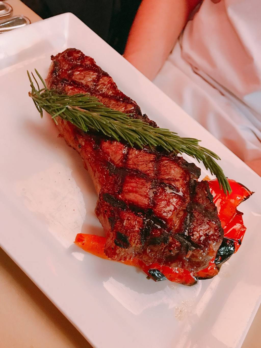 Famiglia Et Co | restaurant | 2871 Boulevard Saint-Charles, Kirkland, QC H9H 3B5, Canada | 5146945555 OR +1 514-694-5555