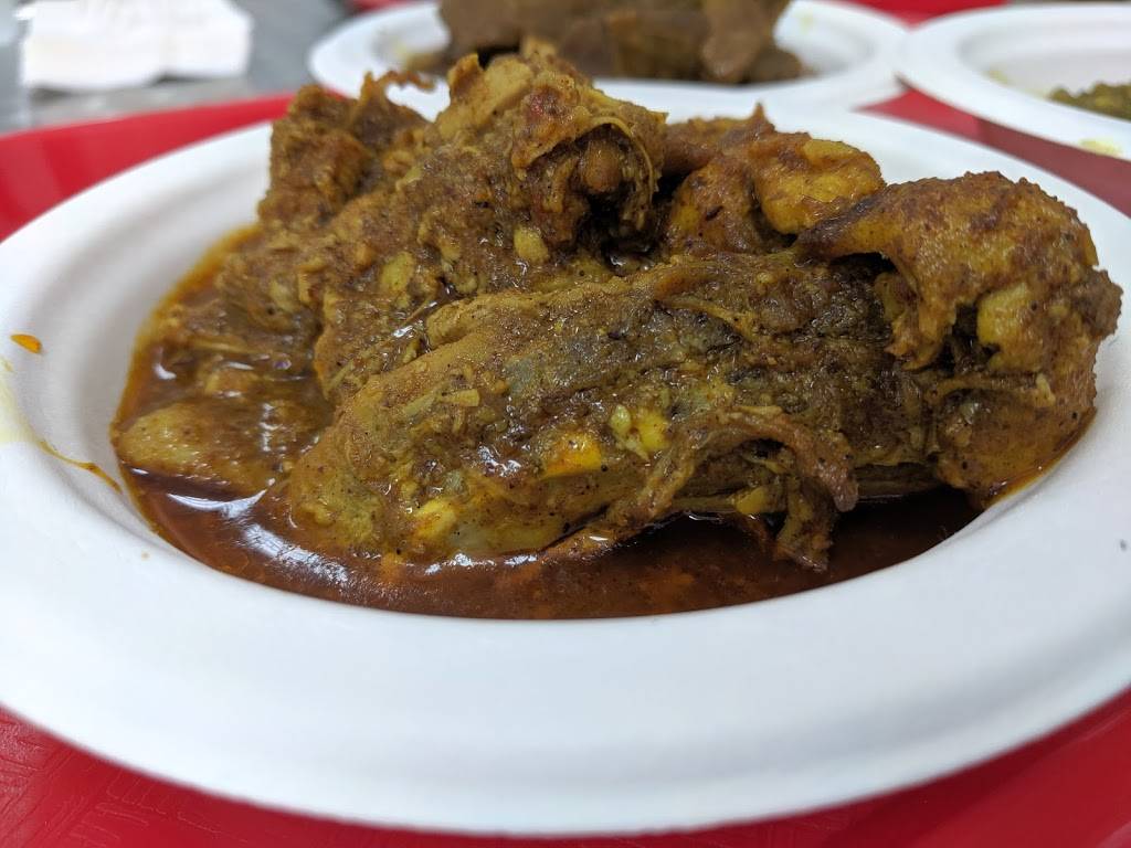 Bobbis Roti Hut | restaurant | 16215 FL-50 #101, Clermont, FL 34711, USA | 4072671567 OR +1 407-267-1567