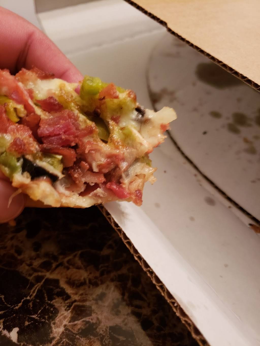 Mikes Pizza | restaurant | 322 S Elmwood Ave, Waukegan, IL 60085, USA | 8476239533 OR +1 847-623-9533