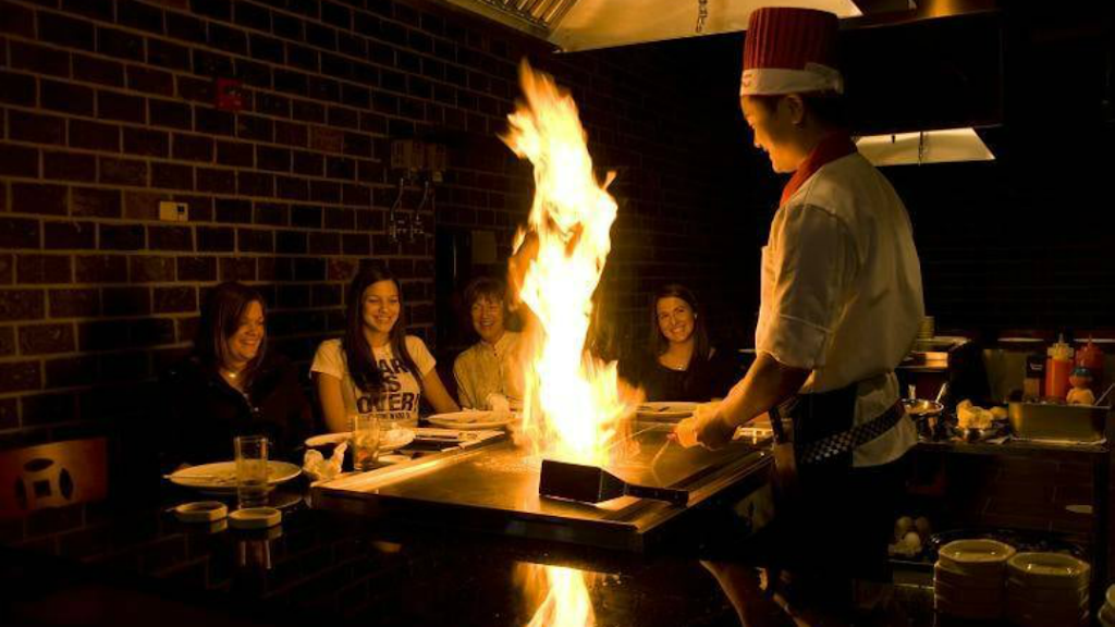 Kon Asian Bistro | restaurant | 1140 Brighton Ave, Portland, ME 04102, USA | 2078740000 OR +1 207-874-0000