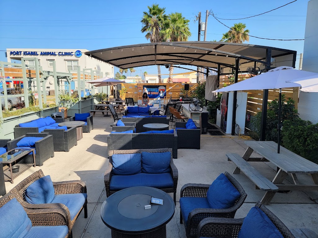 Hopper Haus Bar and Grill | restaurant | 418 E Queen Isabella Blvd, Port Isabel, TX 78578, USA | 9562994600 OR +1 956-299-4600
