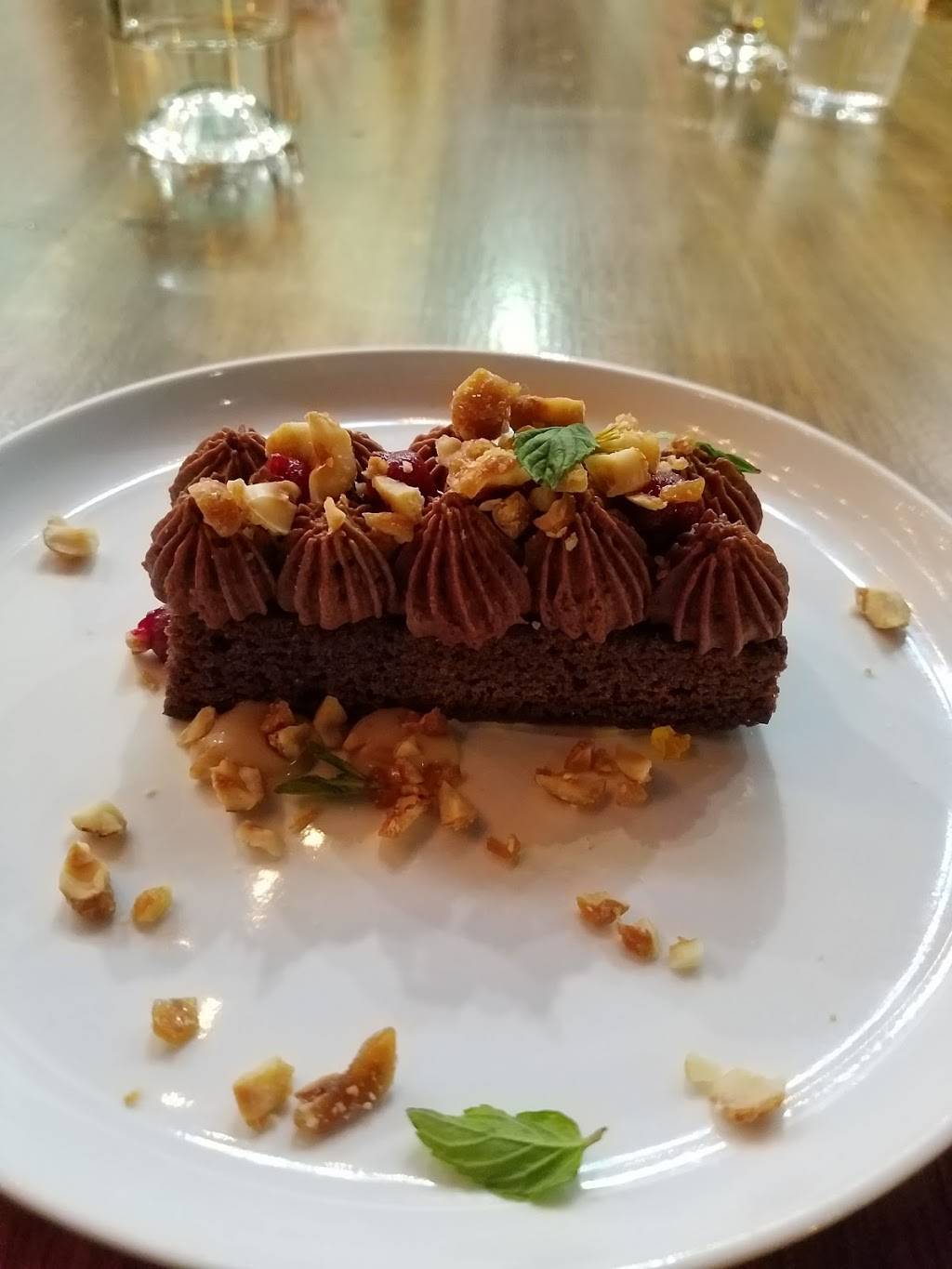 Aviary | restaurant | Food~Wine, 2110 S Lamar Blvd, Austin, TX 78704, USA | 5129164445 OR +1 512-916-4445