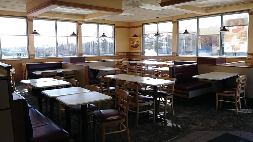 Wendys | restaurant | 7740 Tauromee Ave, Kansas City, KS 66112, USA | 9133349100 OR +1 913-334-9100