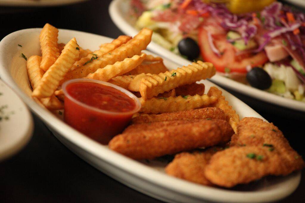 Johns Pizza | restaurant | 14-25 River Rd, Fair Lawn, NJ 07410, USA | 2017963442 OR +1 201-796-3442