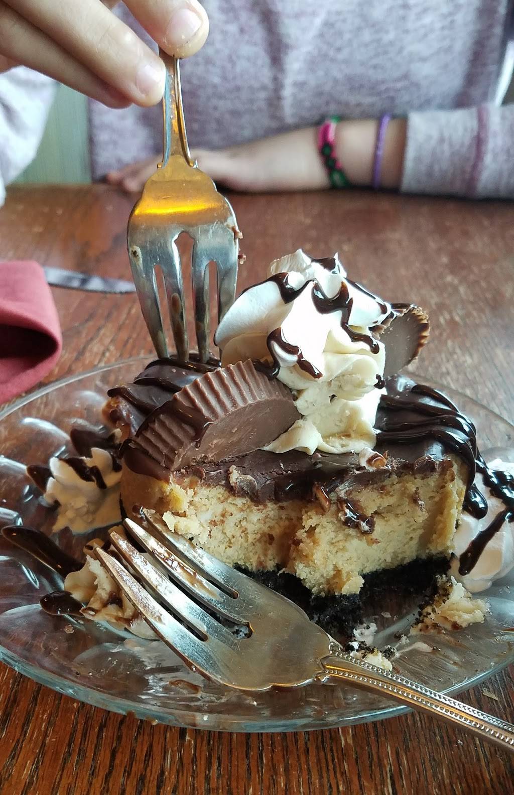 Bittersweet Cafe | restaurant | 112 S Saginaw St, Holly, MI 48442, USA | 2483280800 OR +1 248-328-0800