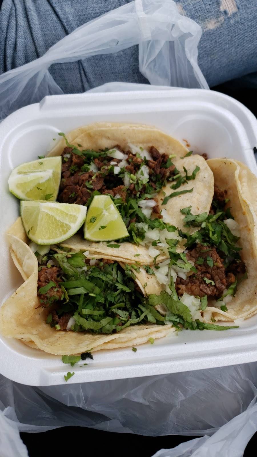 Tacos El Paraíso | restaurant | 8000 36th Ave N, Minneapolis, MN 55427, USA | 6123823783 OR +1 612-382-3783