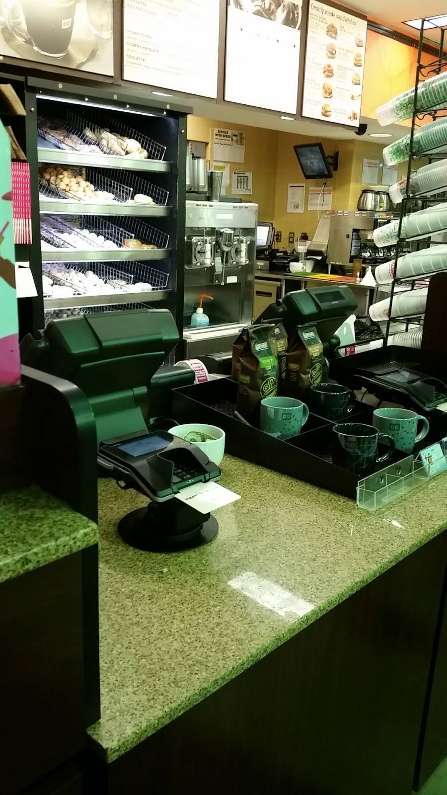 Dunkin | bakery | 96 Hanover St, Lebanon, NH 03766, USA | 6037279448 OR +1 603-727-9448