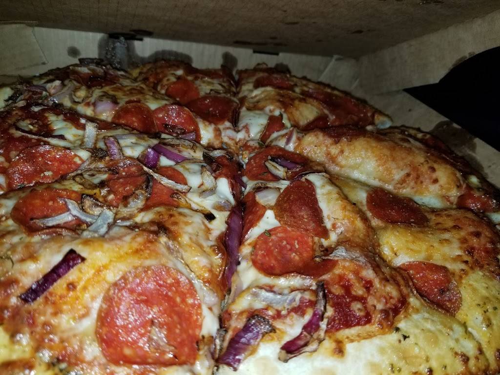 Pizza Hut | meal takeaway | 7911 TN-3 N, Millington, TN 38053, USA | 9018728945 OR +1 901-872-8945