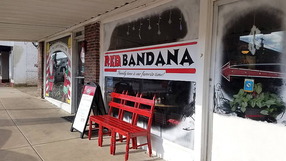 Red Bandana | restaurant | 210 W Muskogee Ave, Sulphur, OK 73086, USA | 5806224696 OR +1 580-622-4696