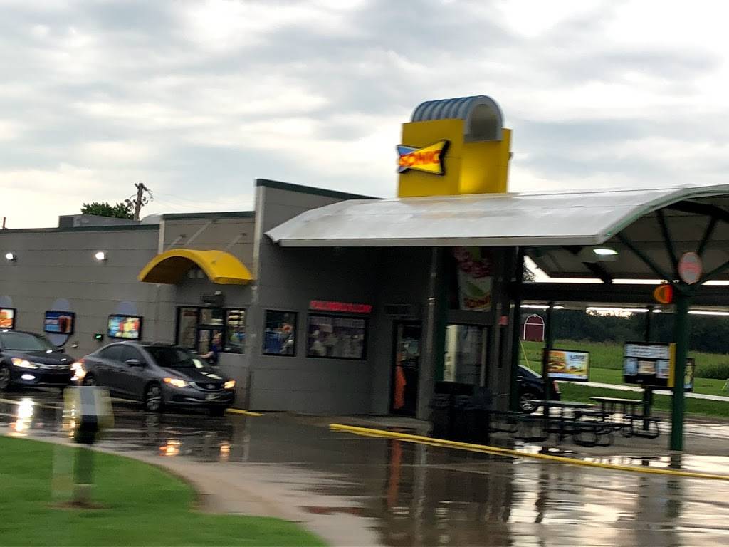 Sonic Drive-In | restaurant | 316 S Gentry Blvd, Gentry, AR 72734, USA | 4797365525 OR +1 479-736-5525