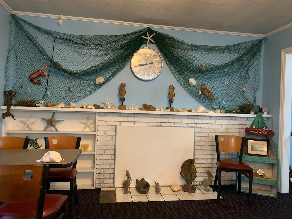 The Fishermans Wife Carrabelle | restaurant | 201 8th St W, Carrabelle, FL 32322, USA | 8506974533 OR +1 850-697-4533