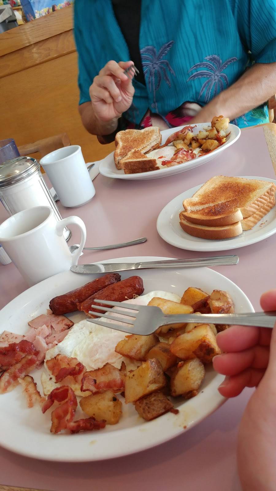 Westside Family Restaurant | restaurant | 107 Mt Pleasant Ave, London, ON N6H 1E1, Canada | 5194391458 OR +1 519-439-1458