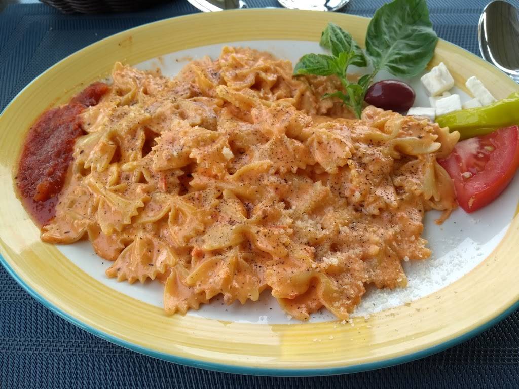 Restaurant La Perle du St-Laurent | restaurant | 102 Rue du Quai, Portneuf, QC G0A 2Y0, Canada | 4182862400 OR +1 418-286-2400