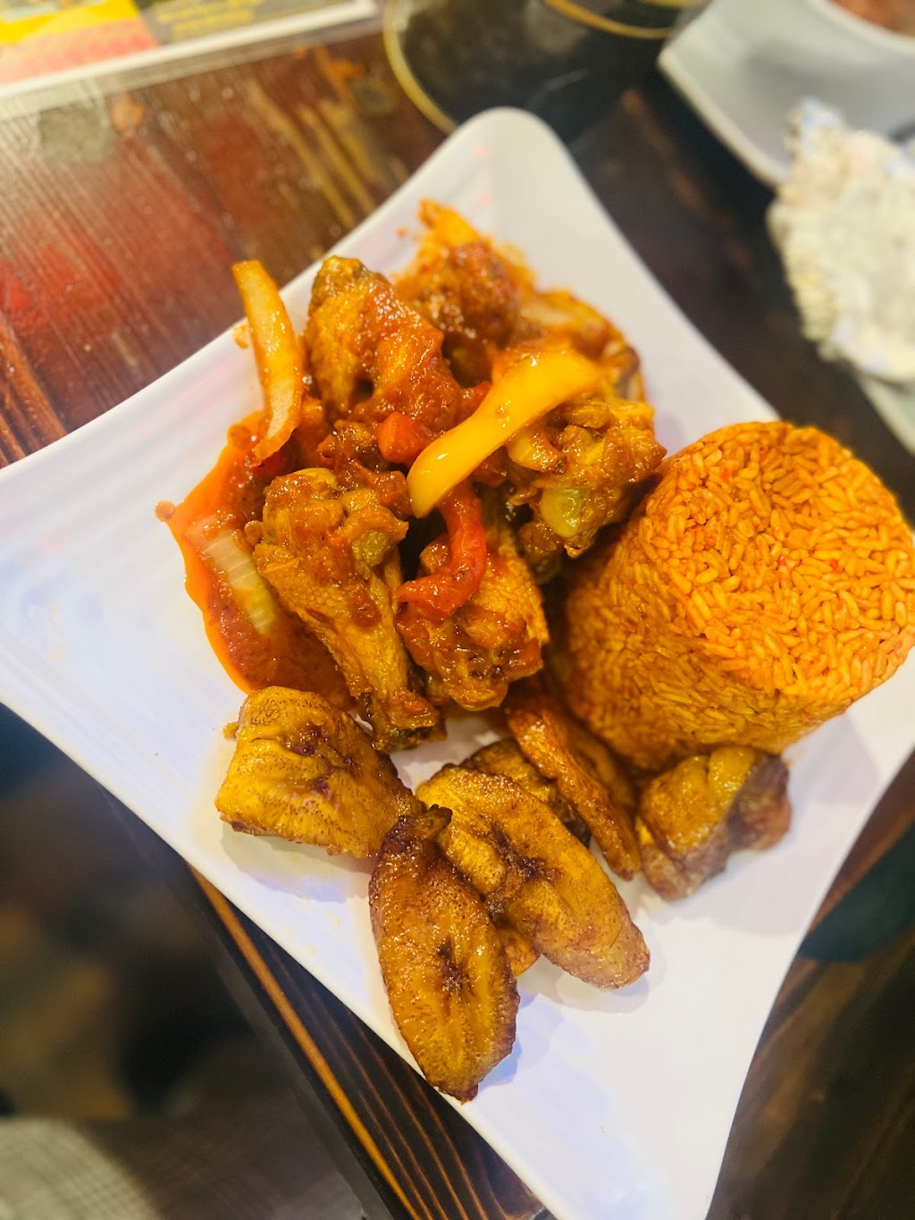 TASTEE Ds African restaurant | restaurant | 110 Troubador Way, Newark, DE 19702, USA | 3026016147 OR +1 302-601-6147