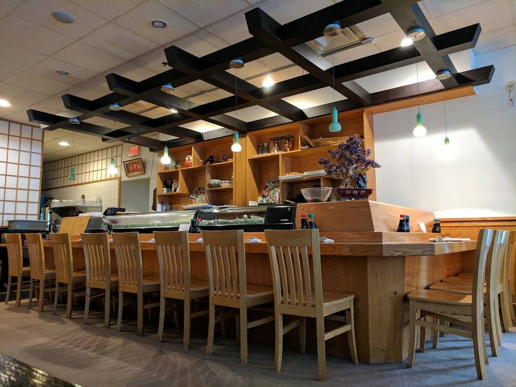 Liki Sushi & Hibachi | restaurant | 243 Schuylkill Rd, Phoenixville, PA 19460, USA | 6109839960 OR +1 610-983-9960