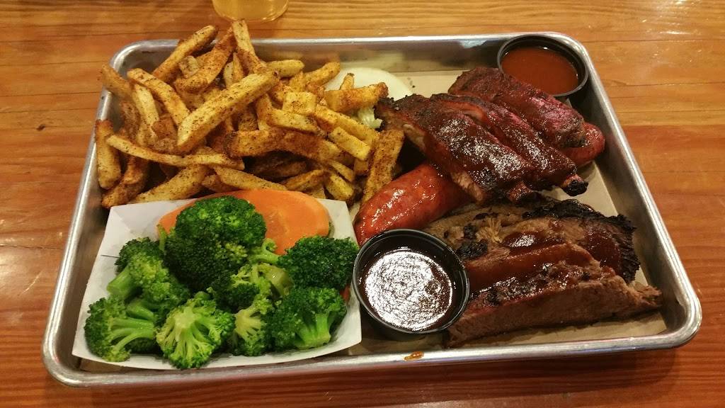 Armadillo Willys BBQ | restaurant | 4480 Tassajara Rd, Dublin, CA 94568, USA | 9258330400 OR +1 925-833-0400