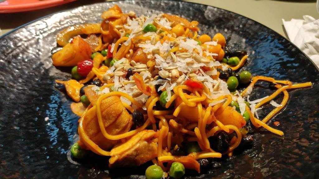 HuHot Mongolian Grill | restaurant | 610 Junction Rd, Madison, WI 53717, USA | 6088277110 OR +1 608-827-7110