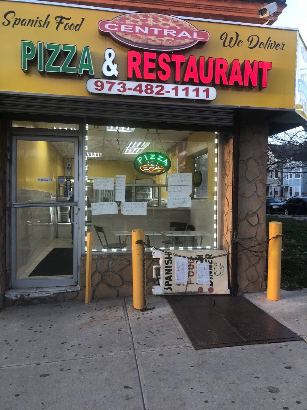 Central Pizza & restaurant | restaurant | 1443, 543 Central Ave, Newark, NJ 07107, USA | 9734821111 OR +1 973-482-1111